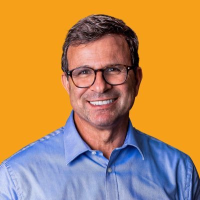 Jornalista, professor e advogado. Candidato a Dep. Federal no Distrito Federal - 3000