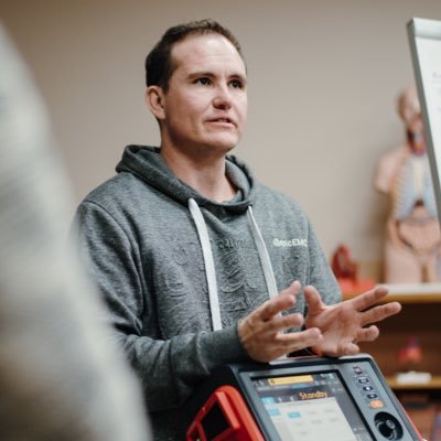 Passionate meducator, and HEMS paramedic | South Africa |#weareEM #JoziEM | #EPICEM #FOAMed | he/him | TRANSFTM and #proudAF 🏳️🌈💈
