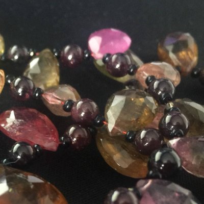 Premium jewelry crafted from natural stones and high-quality materials. Every creation is unique and exclusive.
https://t.co/5t8B2uyk8G…