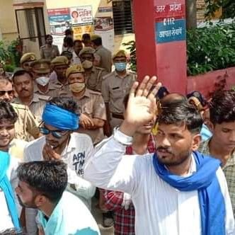 || official Twitter account of संभाग प्रभारी
(बरेली ज़ोन बरेली) @ajaypradhanASP || Ambedkarite || Social Activist || @Bhimarmy_BEM || @Azadsamajparty ||