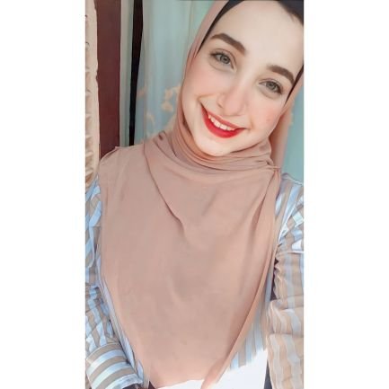 وإني برغم الظلام لست بيأس فالفجر من رحم الظلام سيولد 🤍🕊️