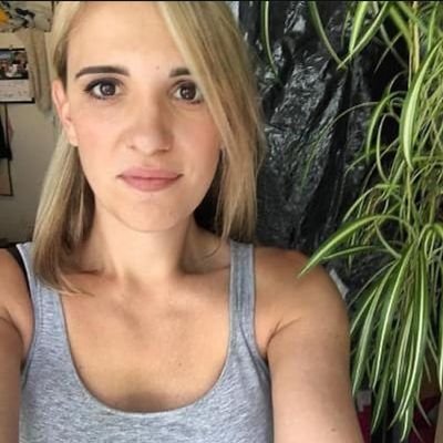 AngelaL11194028's profile picture. 