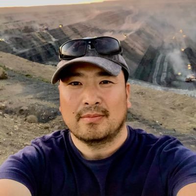 chbatgerel's profile picture. 😎