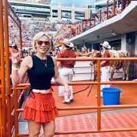 SouthEndZoneQueen 👸🏼🤘🏼🧡🐂(@SouthEndZnQueen) 's Twitter Profile Photo