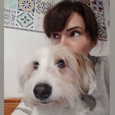 Walkirja's profile picture. Soy Laura. 
Hija de 2, hermana de 2, tía de 5. 
Vine por los loles, me quedé por la justicia social.
 El humor es sagrado.