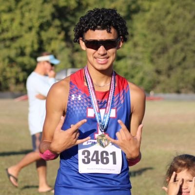 2023👨🏽‍🎓/Track & Cross Country/800: 1:53/1600: 4:22/