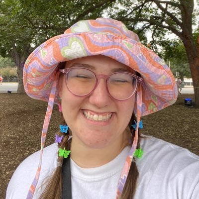 allieruknits's profile picture. minter wonderland #1 fan • municipal nuisance • scoliosis and unfinished crafts influencer • human uv index • bad takes are just mine • she/her