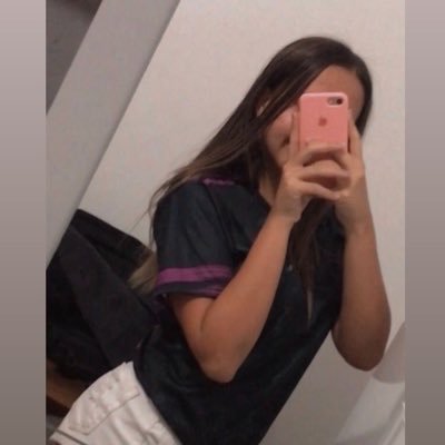 anaayx_23's profile picture. 