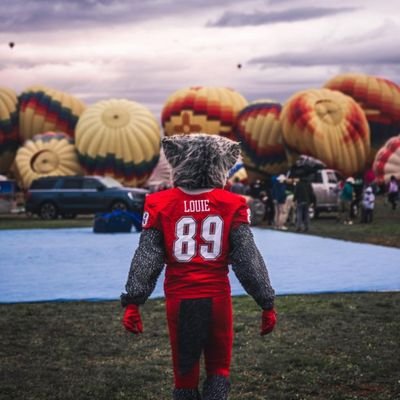 Official Twitter account of Lobo Louie @UNM @UNMLobos @UNMLoboSpirit #WeAreNM #GoLobos #win5