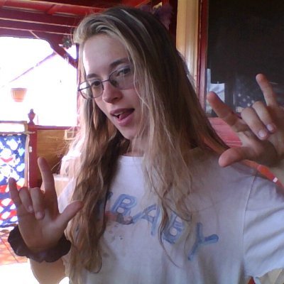 Nicole60234367's profile picture. 18 yrs young/ Senior/ MSHS✨🥀