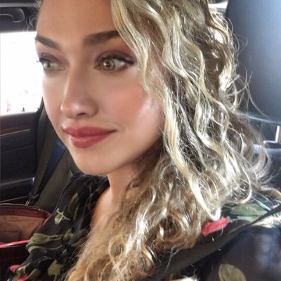 Lilliansillian's profile picture. 