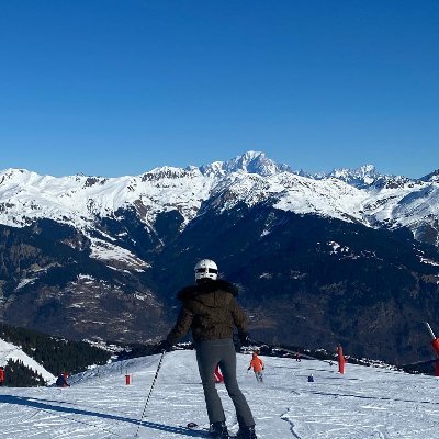 ReginaC39519093's profile picture. Quiet people have the loudest minds.