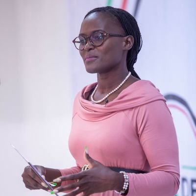 A mentor, Trainer and Facilitator @YALIRLCEA Fellow @MWFalumniKE Change maker and Mother.