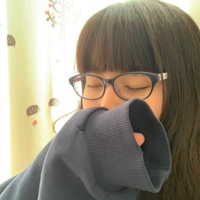 8ZW3DLjBIZLy04X's profile picture. 