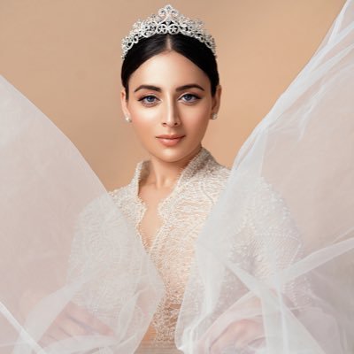 ZoyaAfroz Profile Picture