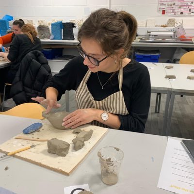 Teacher of Art ECT2 | Leeds Arts University Fine Art graduate 🎨 All views my own.