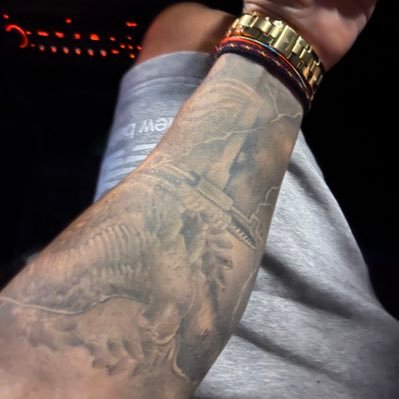 FonfriaJavi's profile picture. " Es un angel que va cabalgando, cabalgando con brío y valor... va cantando las tristes historias, de una guerra que ya terminó... "