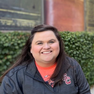 _LizGrace's profile picture. Magical Middle School ELA Teacher.