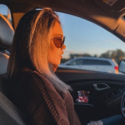 _notyourbabe___'s profile picture. ✨ honey bee happy 🐝