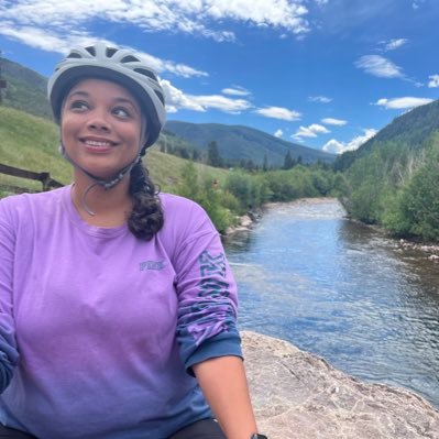 YHenry16's profile picture. 💑Wife|👬🏽👩🏻‍🤝‍👩🏽Mom|🍎Teacher