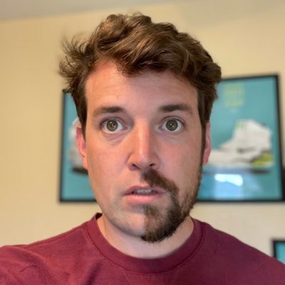 ItsAaronBarry's profile picture. Exceedingly average