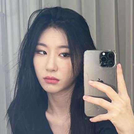 chaerycess's profile picture. itzy no limit