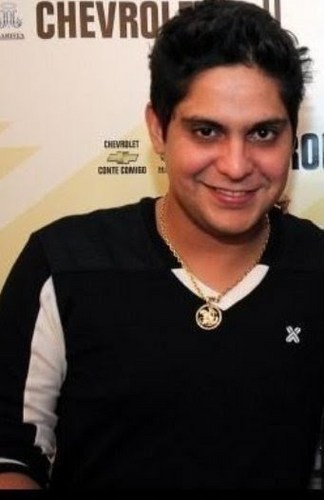 FC dedicado aos divos sertanejos @jorgeemateus incluindo o maravilhoso Jorge. Follow *-* Dona do @VouVoarCom_LS