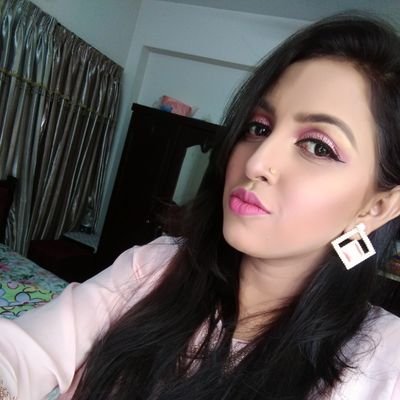 SaimaHappy's profile picture. 