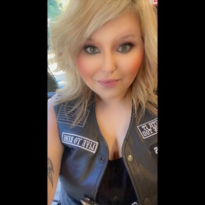 DeanaMikulski's profile picture. 