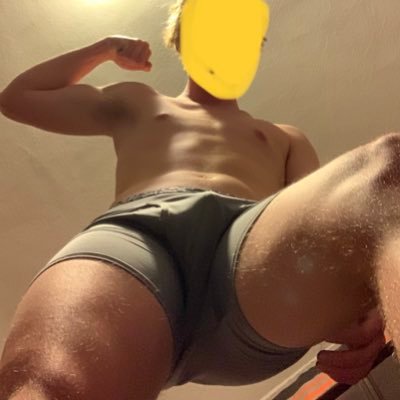US-based 22yo cash master. send screenshots of tributes when sent. will show face for a price. DM me for skrill or Venmo