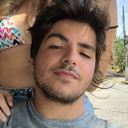 ducmarchiori's profile picture. software engineer - vue | node