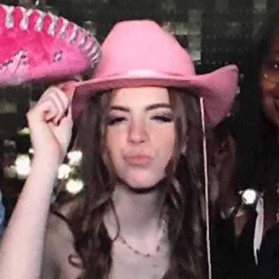 alliewhitfield_'s profile picture. 