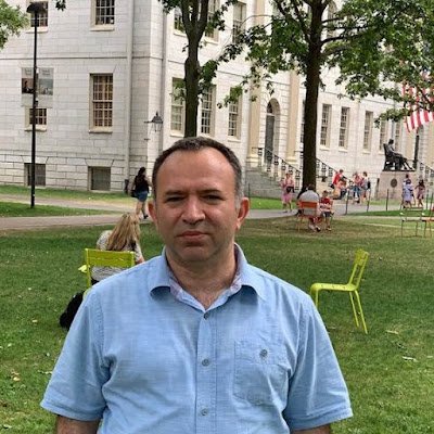 Mathematics professor | Topological data science, low-dimensional topology, algebraic geometry | Tesla Model X owner | Passionate about math, tech.