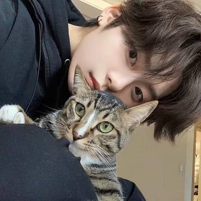 tomorrownone's profile picture. 不抽煙//不喝酒//沒有紋身//ESFP 174/69/23