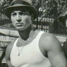 StonieWavez's profile picture. Live life to the fullest