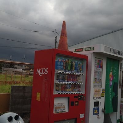 Rasbora23's profile picture. 東方等
弾幕勉強中
好みは桃髪の亡霊と桃玉
京都にいます