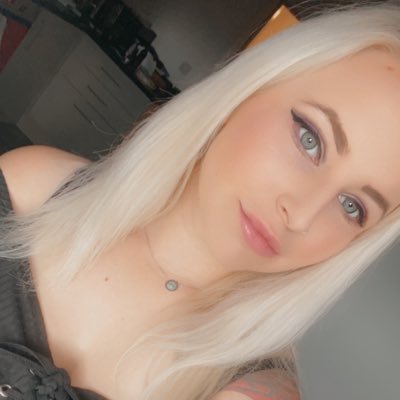 Twitch Streamer - mostly dabbling in DBD | Massive nerd - especially Witcher | pet mumma and Part time viking