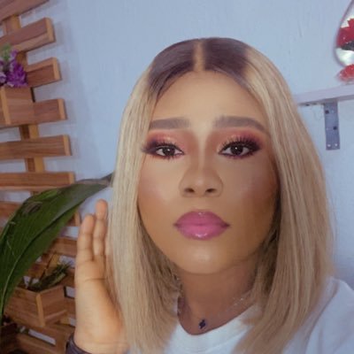 Not everyone deserves to know the real you, kokonwa . Let them criticize who they think you are.