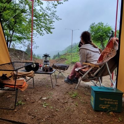 アウトドア、キャンプ、料理大好き。
今年は富士登山計画中の為山登り多め💦
グルキャン、夫婦キャン楽しんでいます😊
和鉄ダッチオーブン26を使ってキャンプ飯を作りながらキャンプするのが好きです☺
YouTubeもやってます🙋‍♀️
キャンプ動画公開してます🙇‍♀️
よろしくお願いします☺️