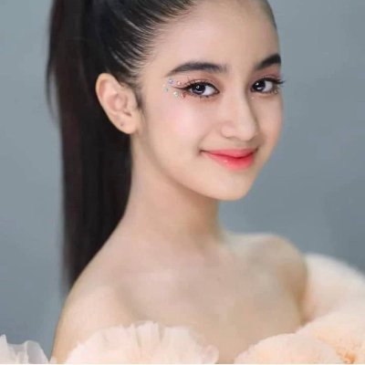 maliz_133's profile picture. Dance major