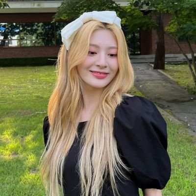 uraditi's profile picture. hi, turn off my rts || seeun lover 🦋  #gemhostfamily #ayuminati #MissyAngels || 
wins cutie 💓