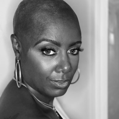 Beautifully #bald ✝️ #AKA 💖💚. #ΡΕΩ #WIU attend #UIC grad. #MS #Sarcoidosis Warrior🧡💜 #Chicago girl #DMV transplant