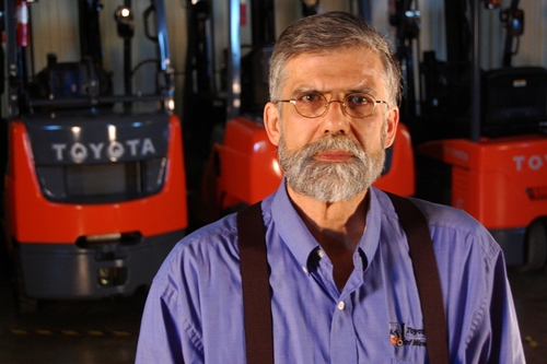 A veteran of the material handling and #forklift industry since 1978. Serving value to customers through innovative thinking & the courage to implement it.