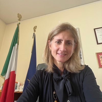 Mamma di due figli. Capo Unità di Analisi e Programmazione @ItalyMFA. Membro Associazione Donne Diplomatiche (DID). Solo opinioni personali.