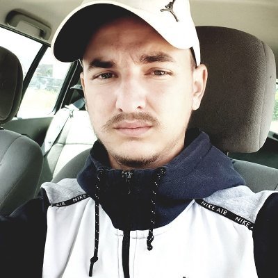 Streamer débutant sur Twitch : https://t.co/LPEbTgtXv8
Business : lepingle.valentin@gmail.com