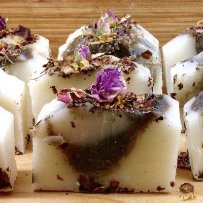 An aromatherapy soap and candle company based in South London