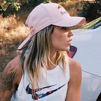 hourlyleticia's profile picture. for leticiabufoni.