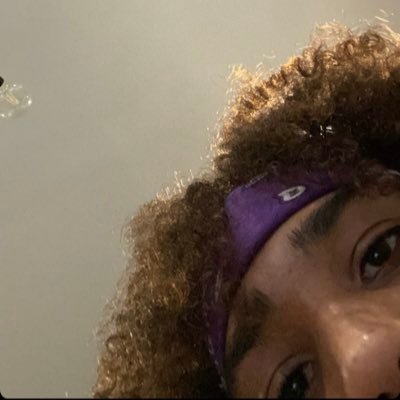 callmeamanteh's profile picture. smile and laugh it all away. welcome to my world