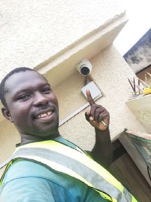 OugadjaFare's profile picture. Neé en 1995.