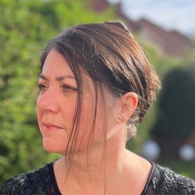 Independent Primary English Consultant based in Oxfordshire. Co-author of Opening Doors to Ambitious Primary Engish: Pitching high and including all.